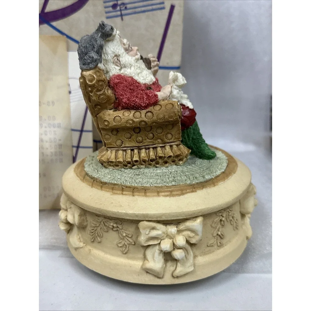 Music Makers Santa Claus with Cat Armchair Music Box‎ Plays Have Yourself A Merr